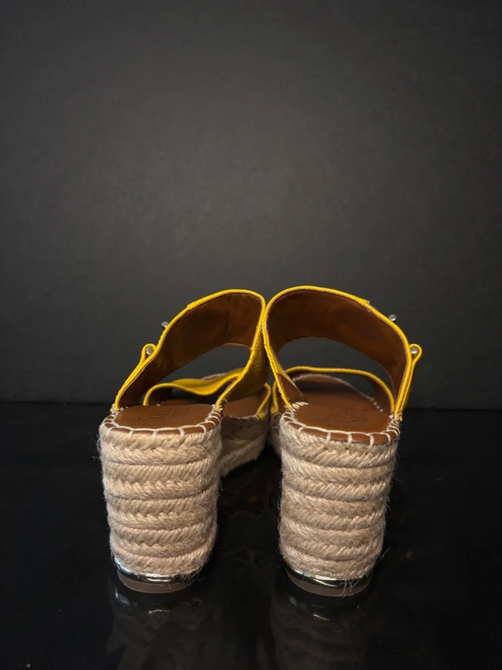 Franco Sarto step into